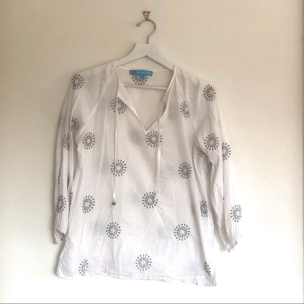 Tara Michelle White Sunburst Chase Tunic in Grey and White Elegant Design